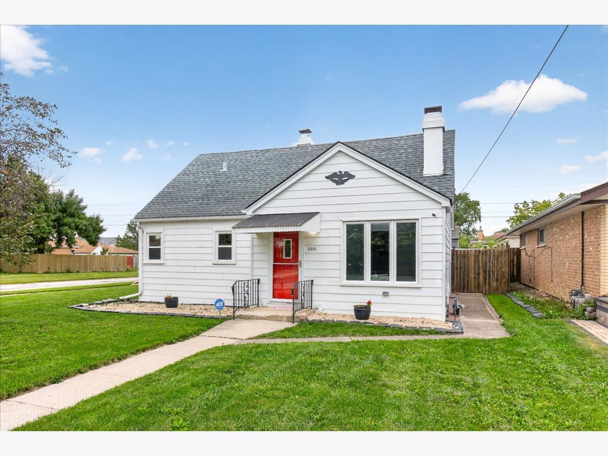  For Sale Burbank Illinois, 8001 Neenah Avenue