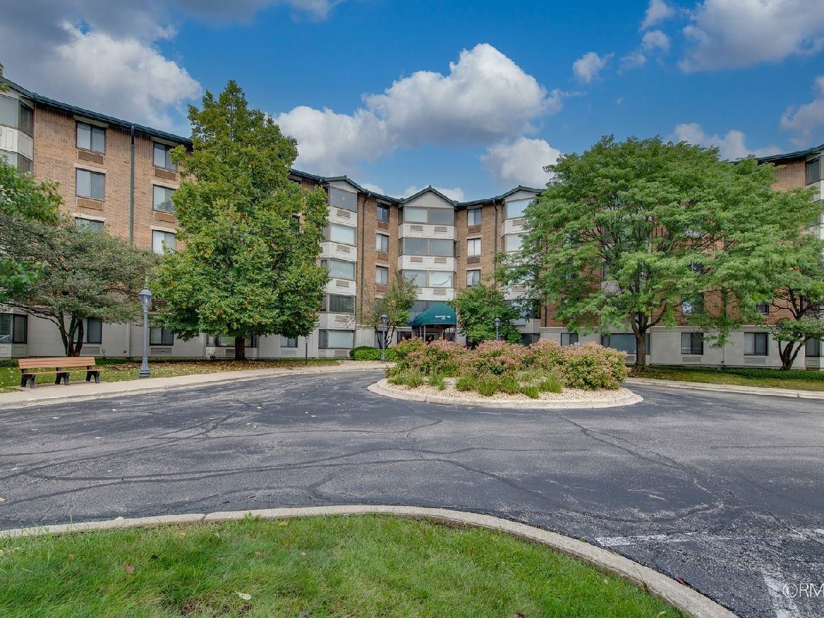  For Sale Glen Ellyn Illinois, 470 Fawell Boulevard
