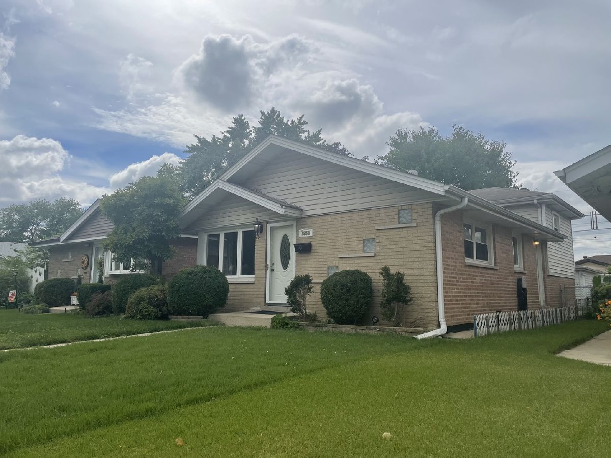  For Rent Burbank Illinois, 7950 Rutherford