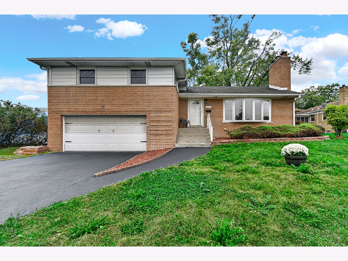  For Sale Hazel Crest Illinois, 2611 171st Street