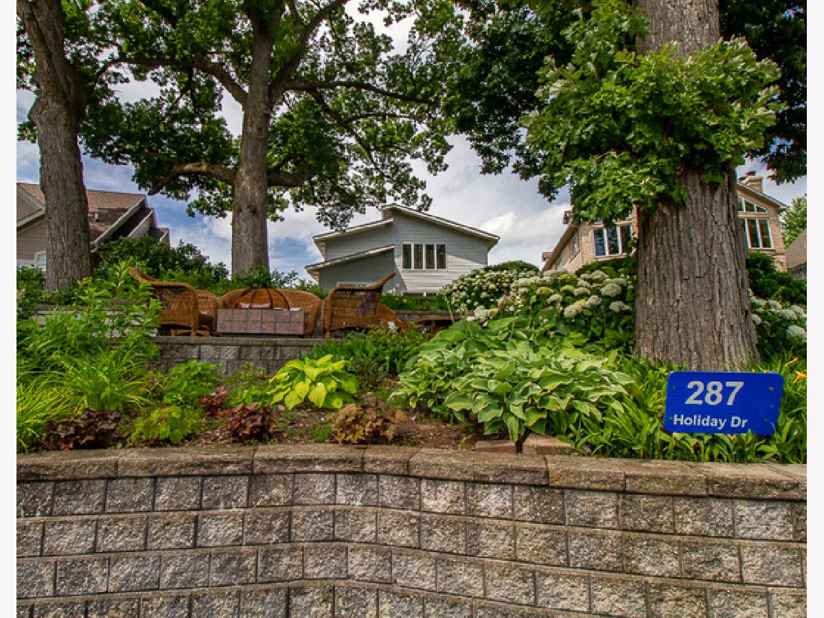  For Sale Lake Holiday Illinois, 287 Holiday Drive