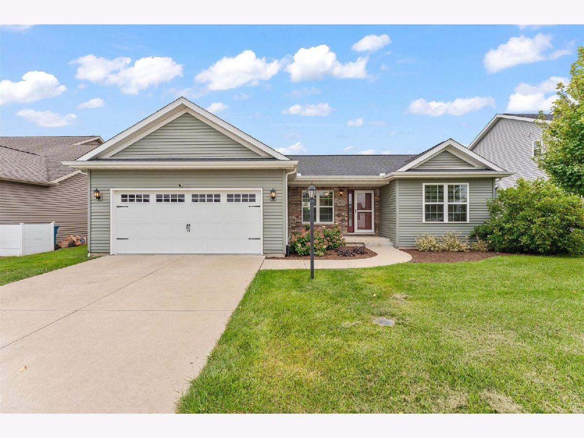  For Sale Monticello Illinois, 35 Lodge Trail