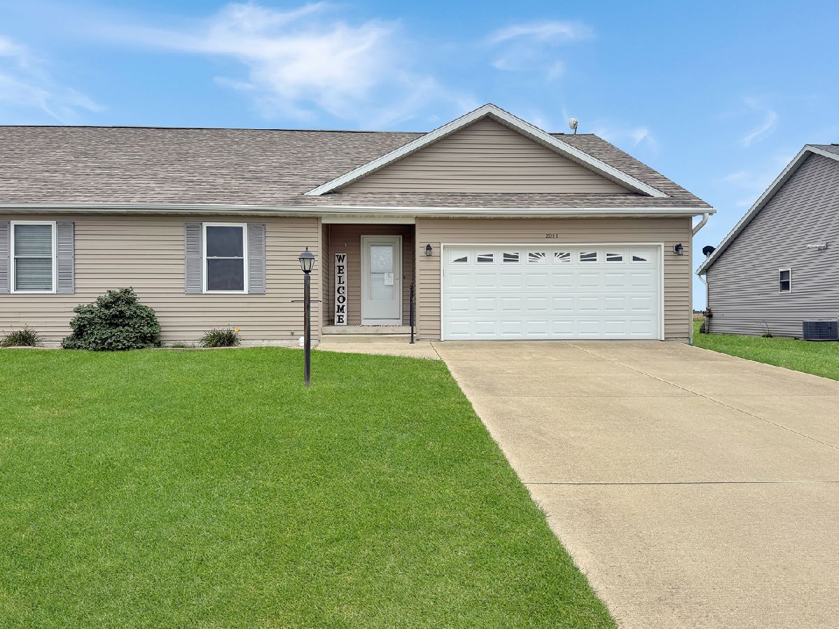  For Sale Gifford Illinois, 209 Evergreen Street