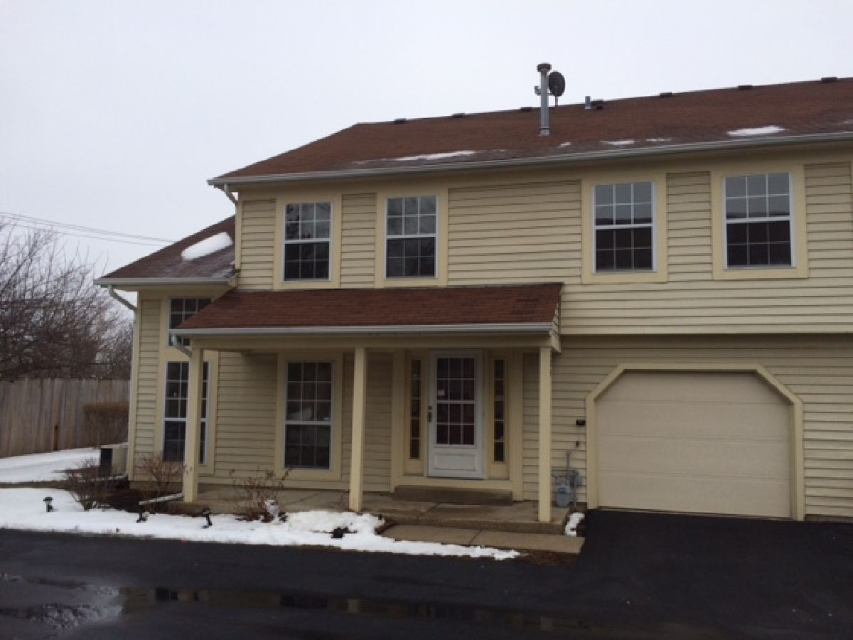  Rented Streamwood Illinois, 225 Acorn