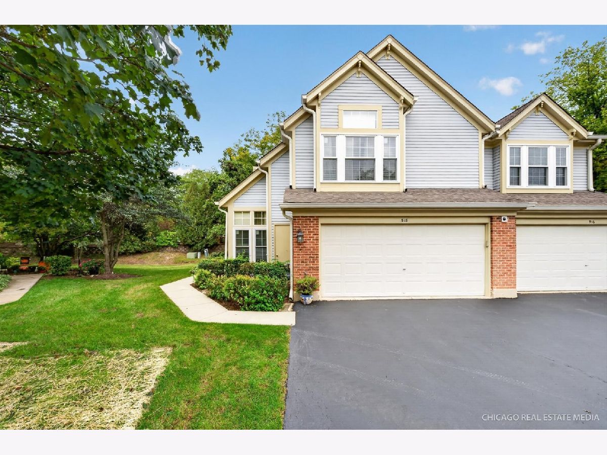 Townhomes & Condos & Homes For Sale Essex Village Crystal Lake Illinois, 518 Palm Court