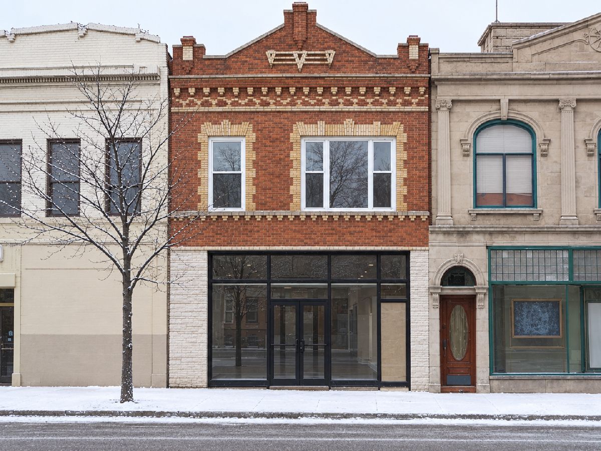  Rented Chicago Illinois, 2355 Milwaukee