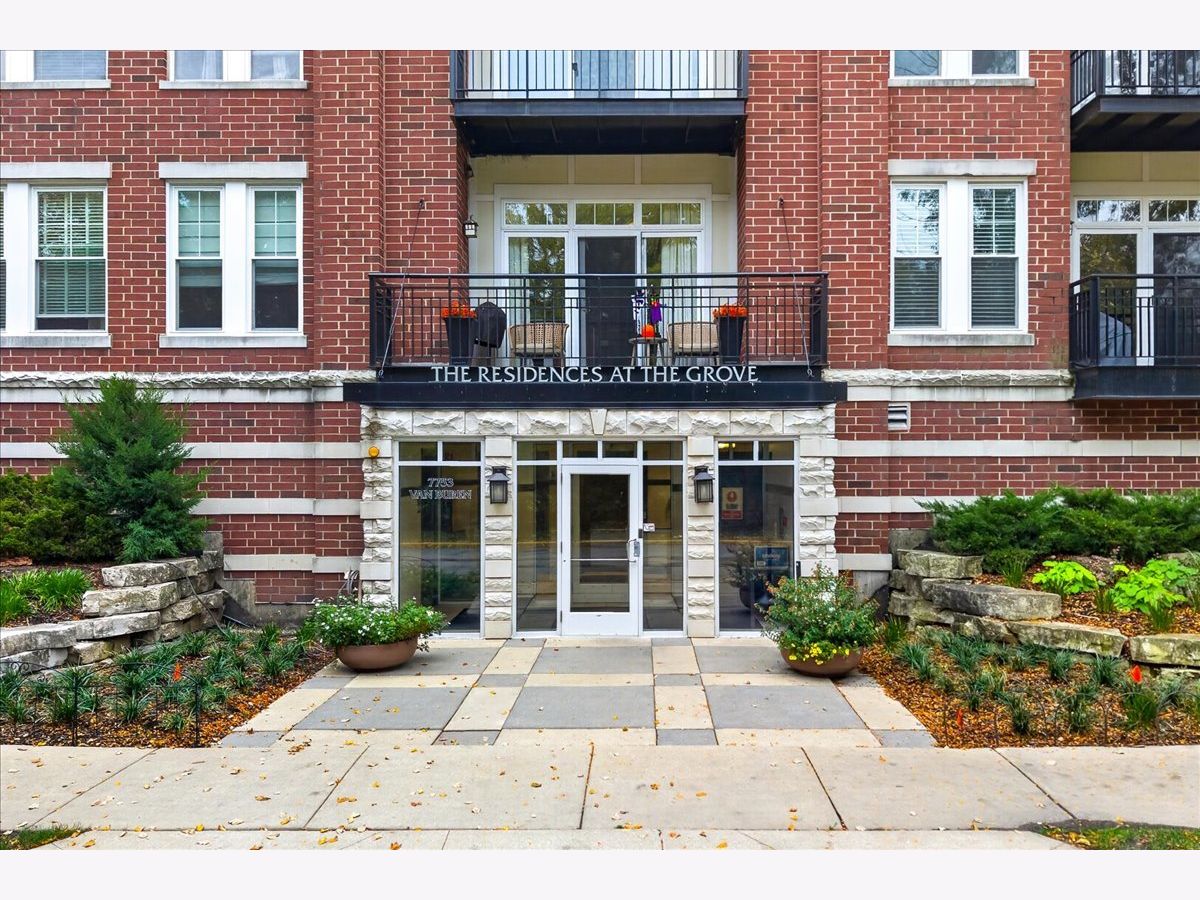  For Sale Forest Park Illinois, 7753 Van Buren Street