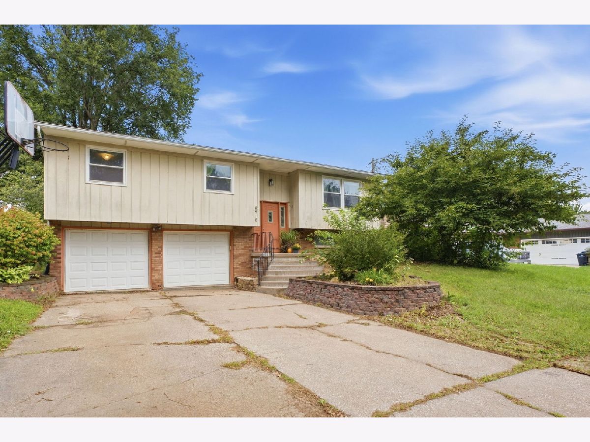  For Sale Rock Island Illinois, 8910 33rd Street