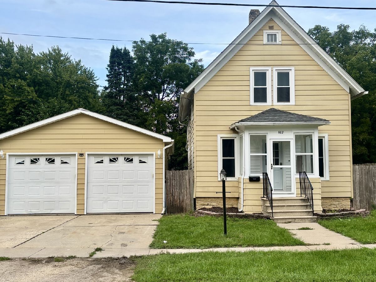  For Sale Belvidere Illinois, 817 Chicago Street