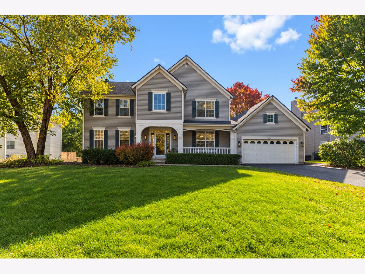  For Sale West Dundee Illinois, 1207 Angle Tarn
