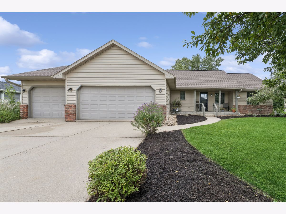  For Sale Walworth Wisconsin, 548 Winter Drive