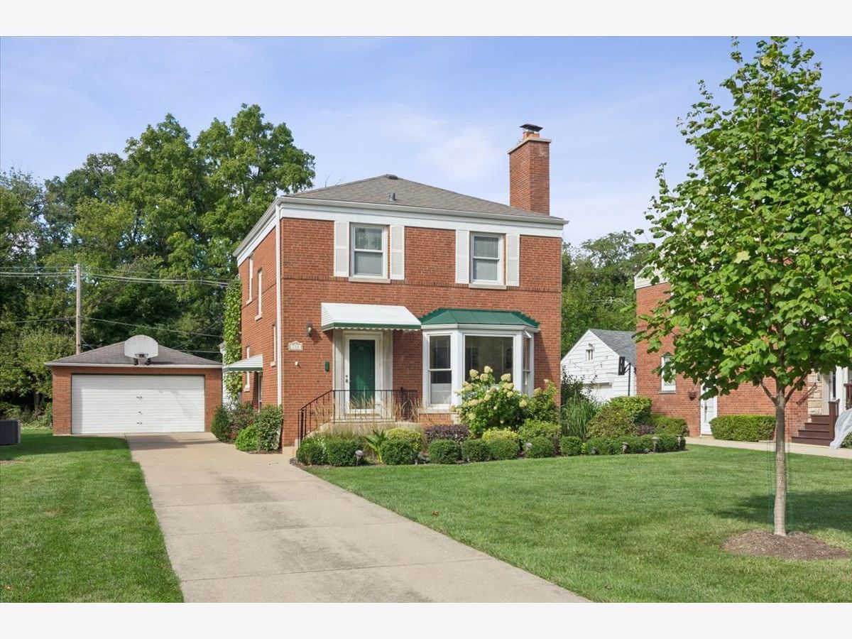  For Sale River Forest Illinois, 138 Park Avenue