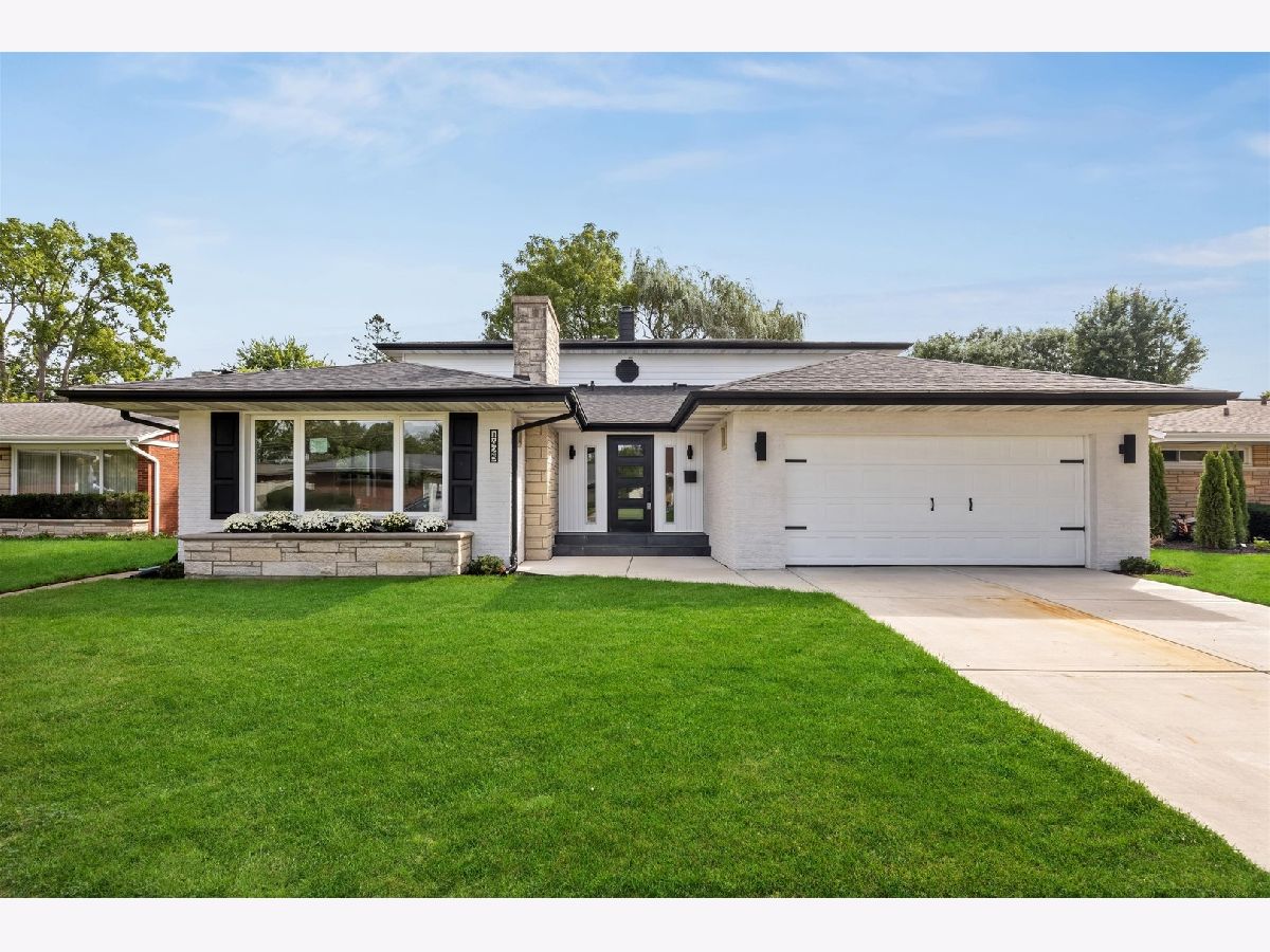 For Sale La Grange Park Illinois, 1425 Stonegate Road