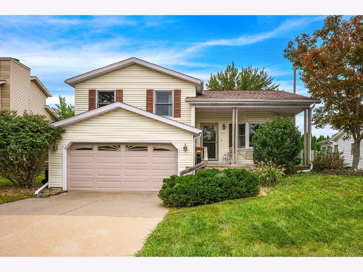  For Sale Normal Illinois, 302 Carriage Hills Road