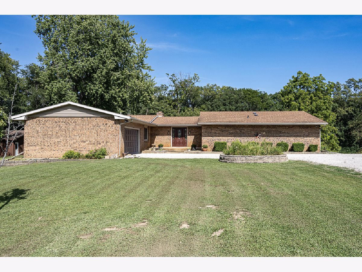  For Sale Danvers Illinois, 19079 25 East Road