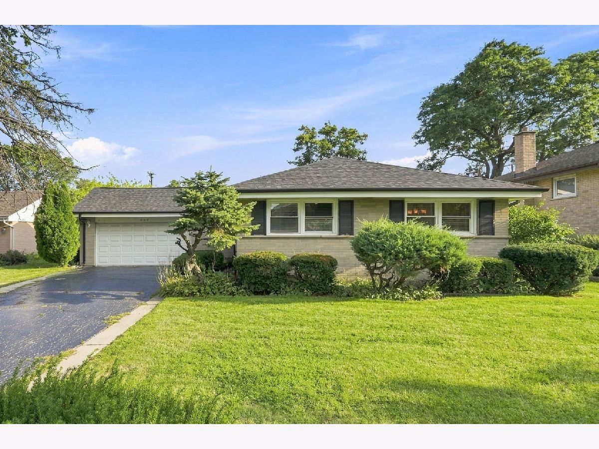  For Sale Mount Prospect Illinois, 807 E Golfview Drive