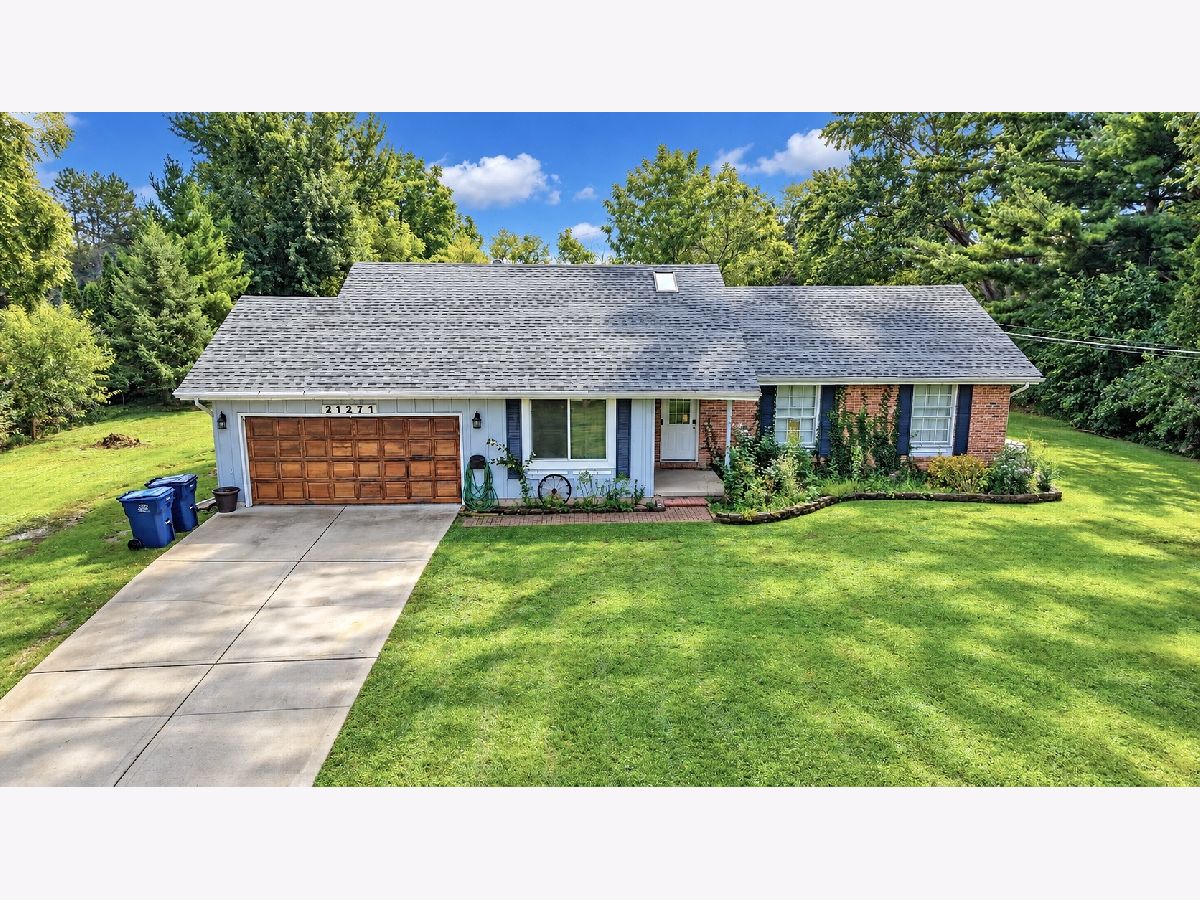 Homes For Sale West Miltmore Lake Villa Illinois, 21271 Park Drive