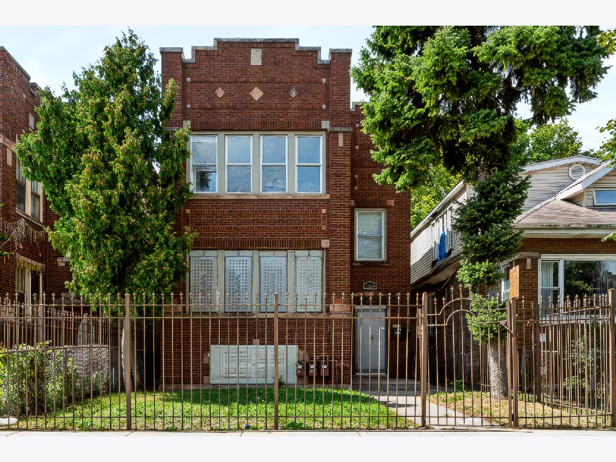  For Sale Chicago Illinois, 7838 Paulina Street