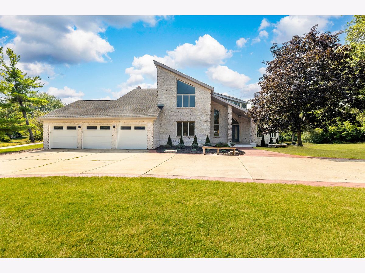 Homes For Sale Devon Burr Ridge Illinois, 8920 Royal Drive