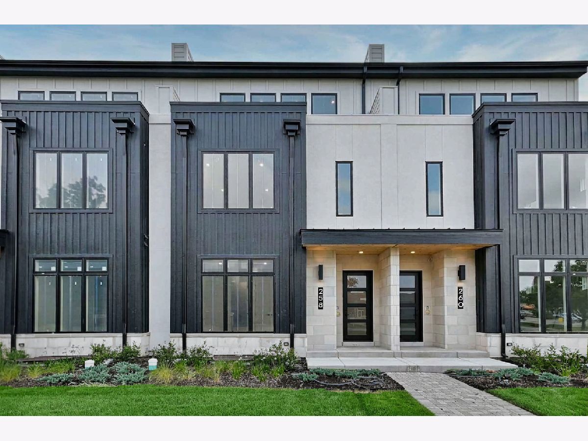  For Sale Elmhurst Illinois, 258 Addison Avenue