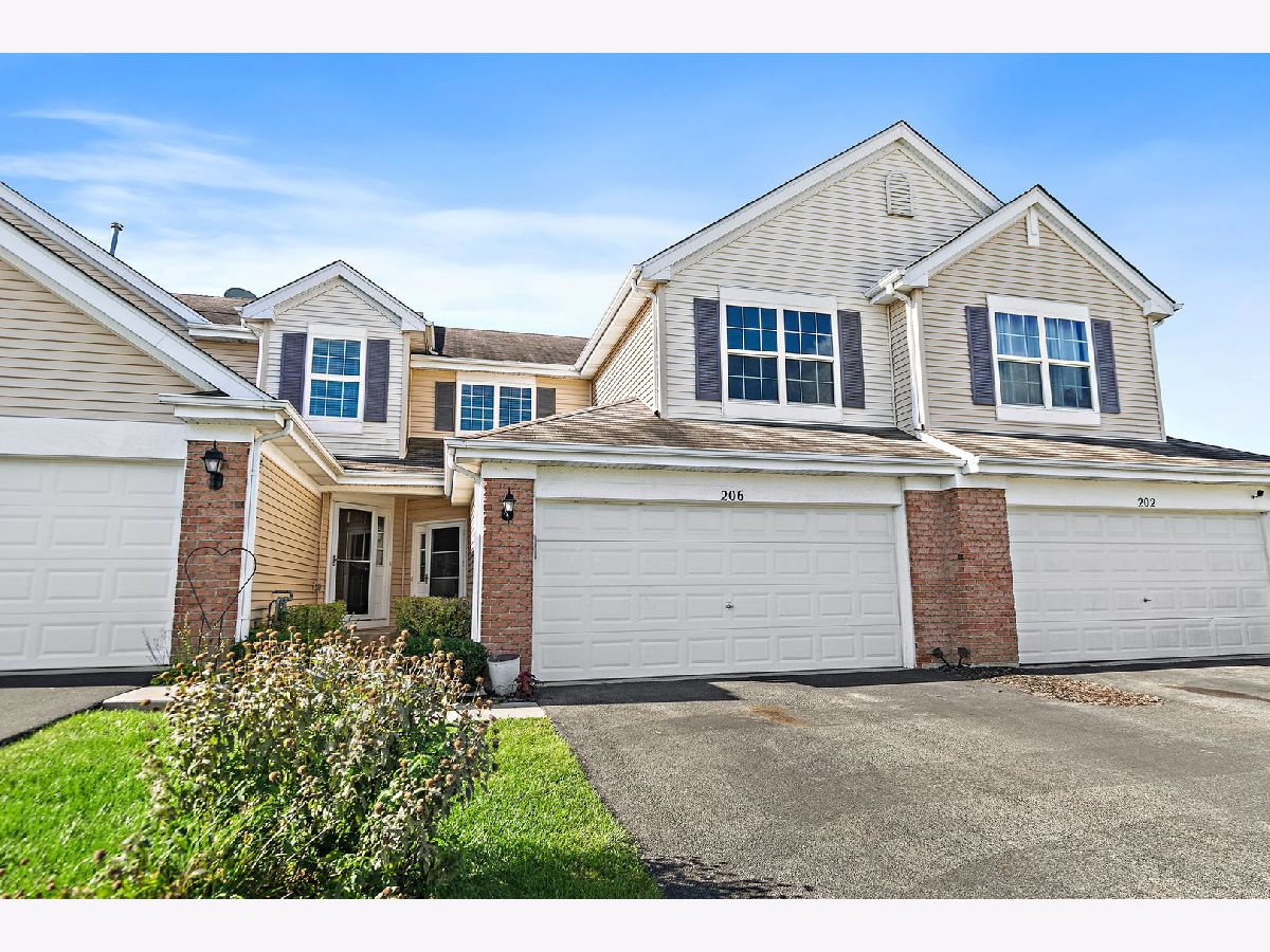  Rented Woodstock Illinois, 206 Wild Meadow