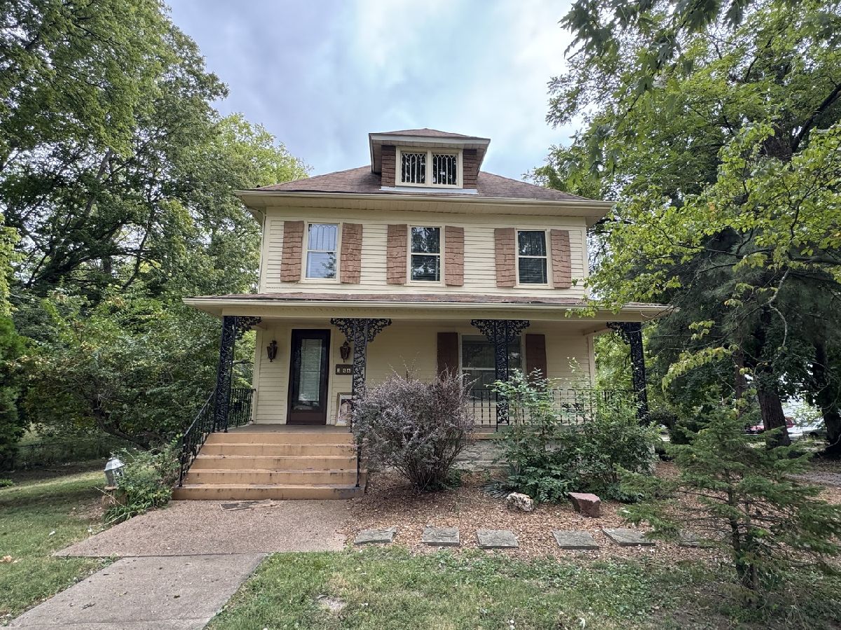  For Sale Duquoin Illinois, 146 Washington Street