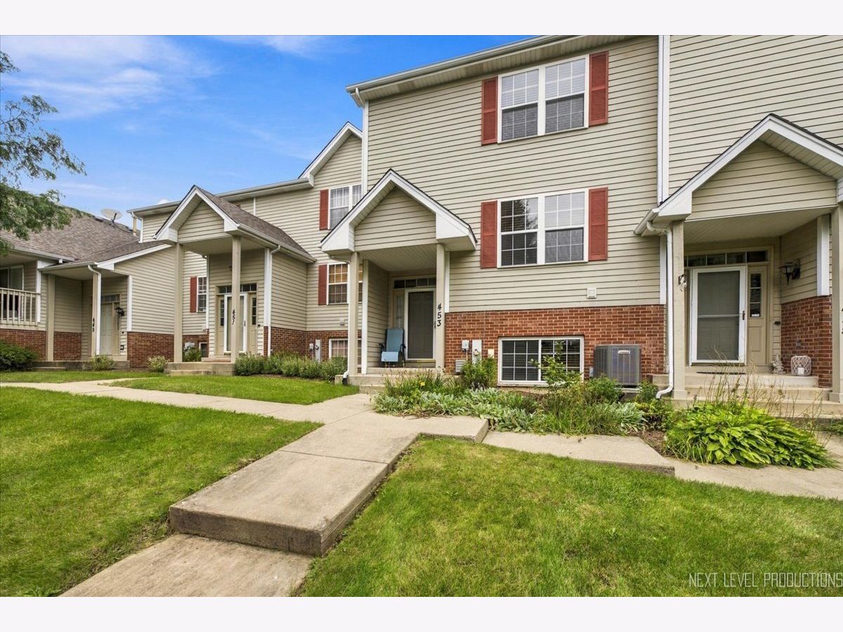  For Sale Elburn Illinois, 453 Willow Street