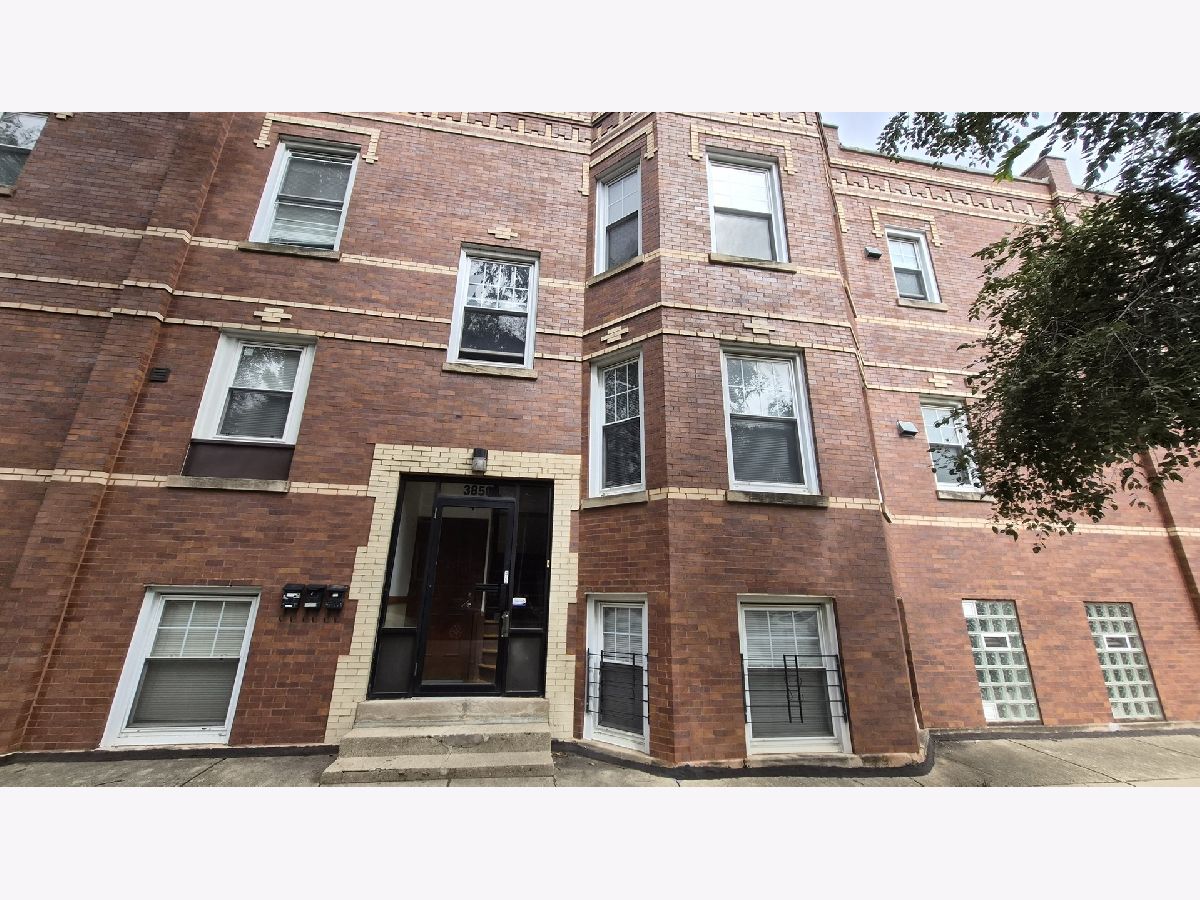  Rented Chicago Illinois, 3850 Belden