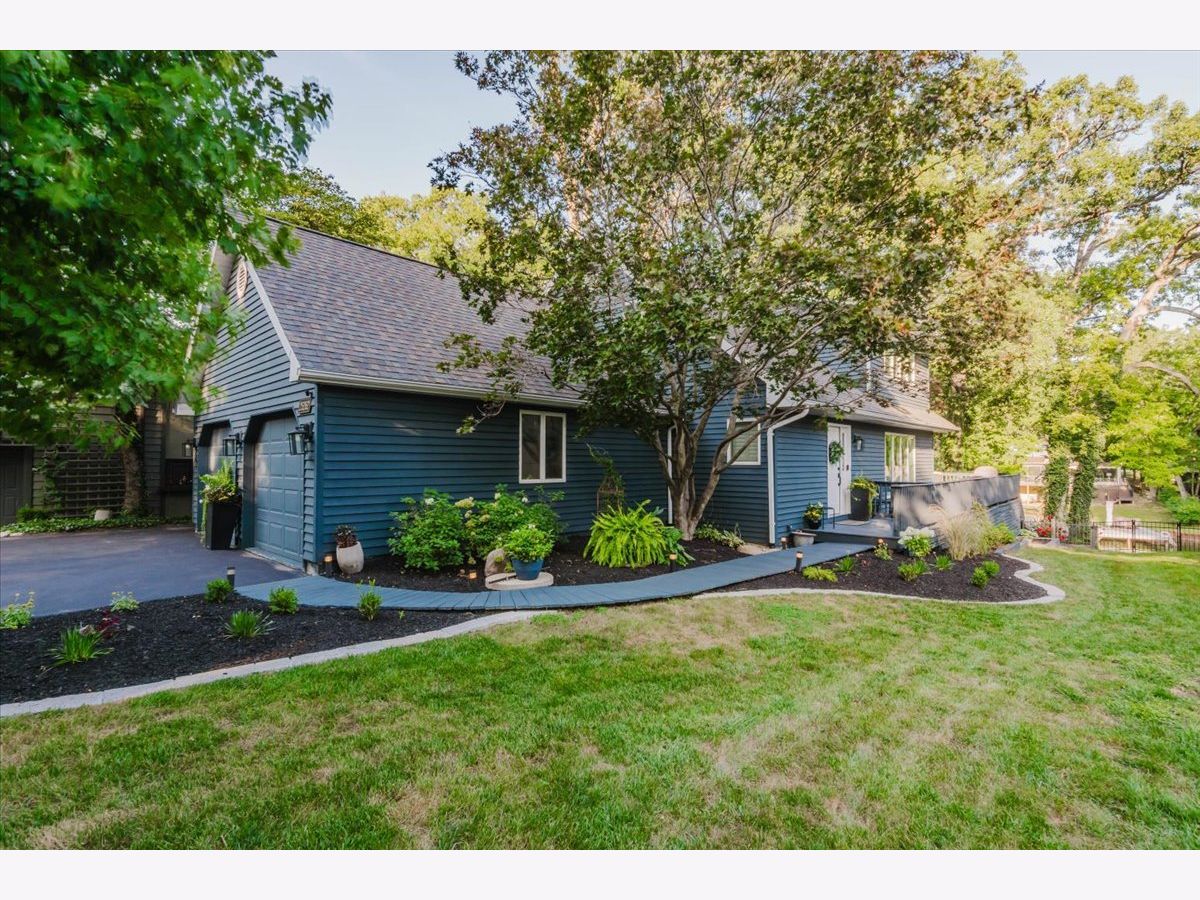  For Sale Hudson Illinois, 25262 Arrowhead Lane