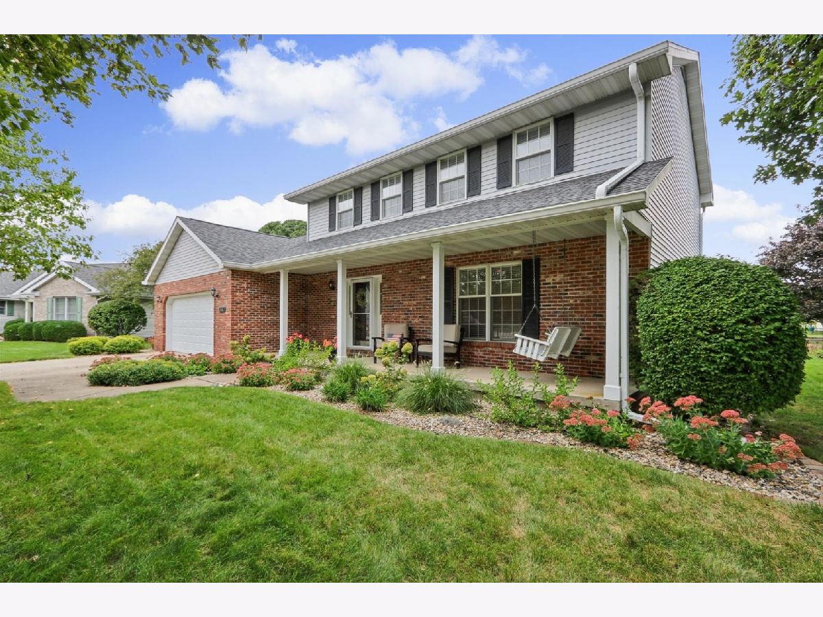  For Sale Monticello Illinois, 318 Gainesborough Court