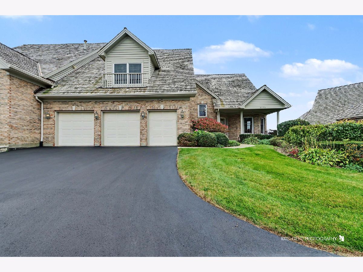  For Sale Mundelein Illinois, 22033 Vernon Ridge Drive