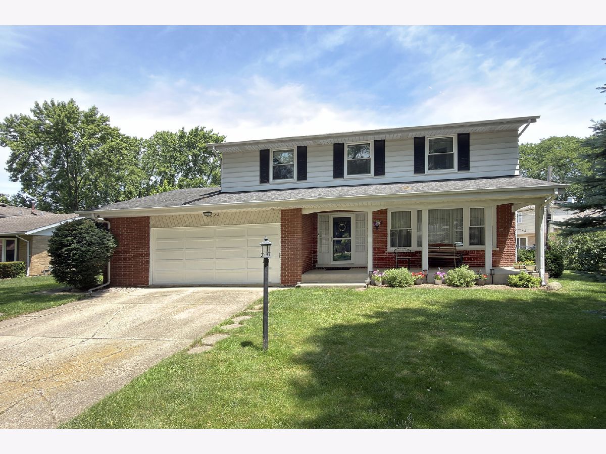  For Sale Mount Prospect Illinois, 2022 Woodview Drive