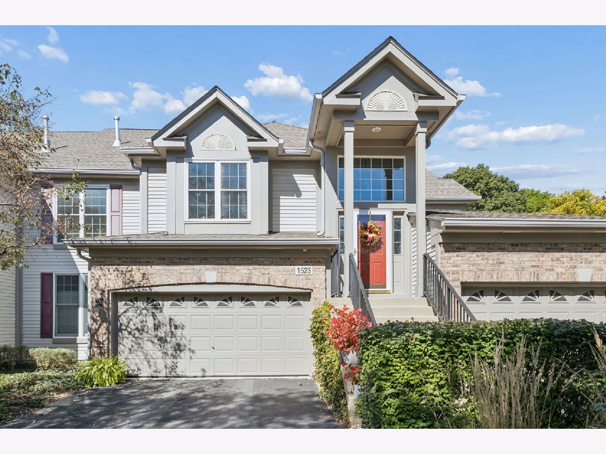 Townhomes For Sale Baileywood Naperville Illinois, 1523 Orchard Circle