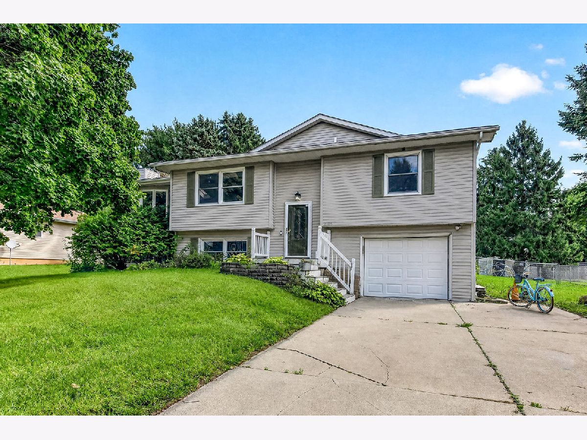  For Sale Freeport Illinois, 2105 Bedford Road