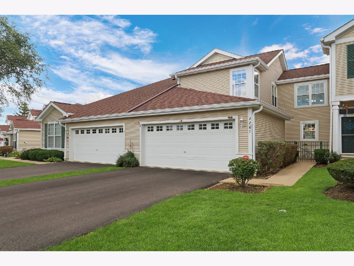 Townhomes For Sale Remington Trails Round Lake Illinois, 2287 Bentley Lane