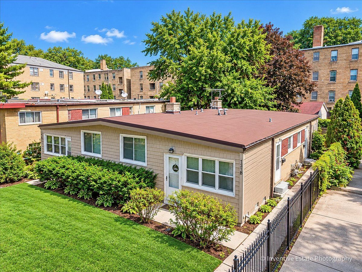  For Sale Evanston Illinois, 131 Callan Avenue