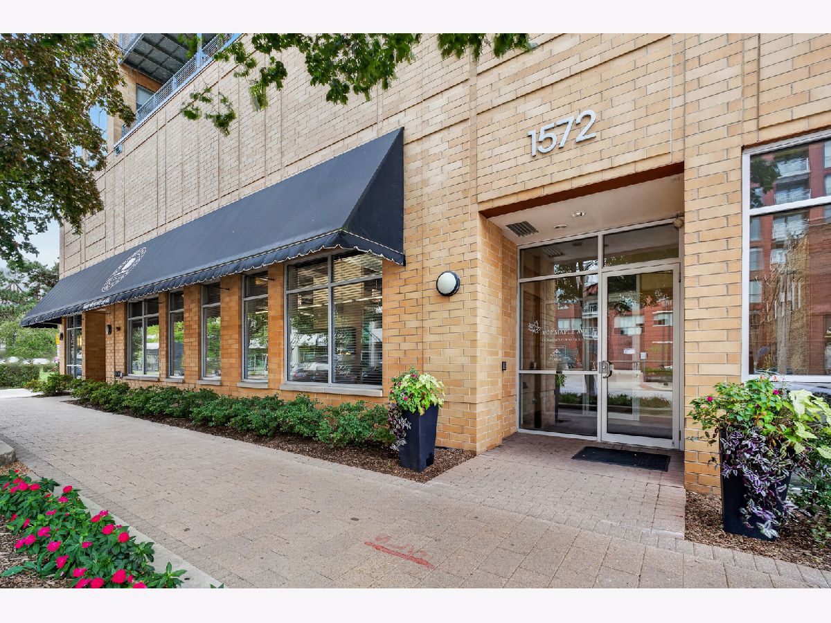  For Sale Evanston Illinois, 1572 Maple Avenue