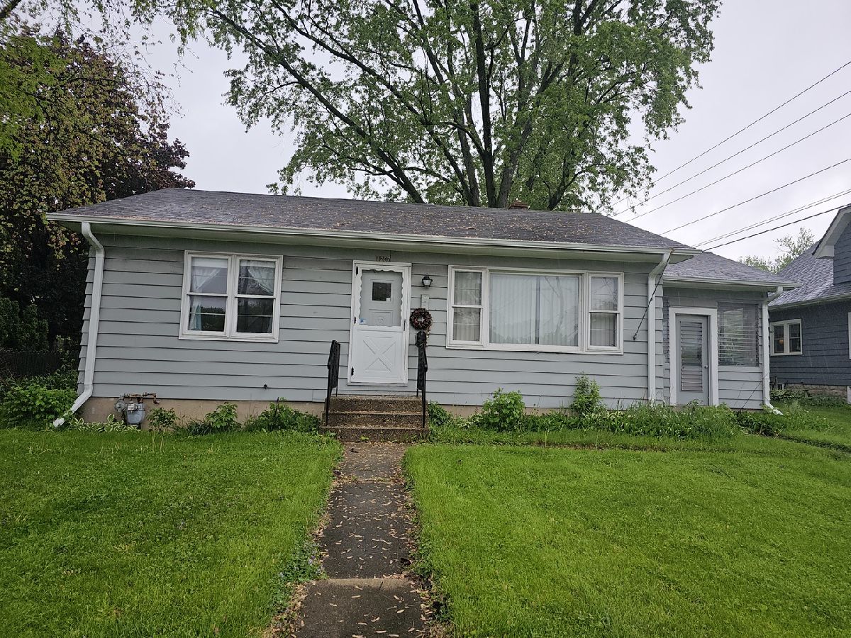  For Rent St Charles Illinois, 1207 Main