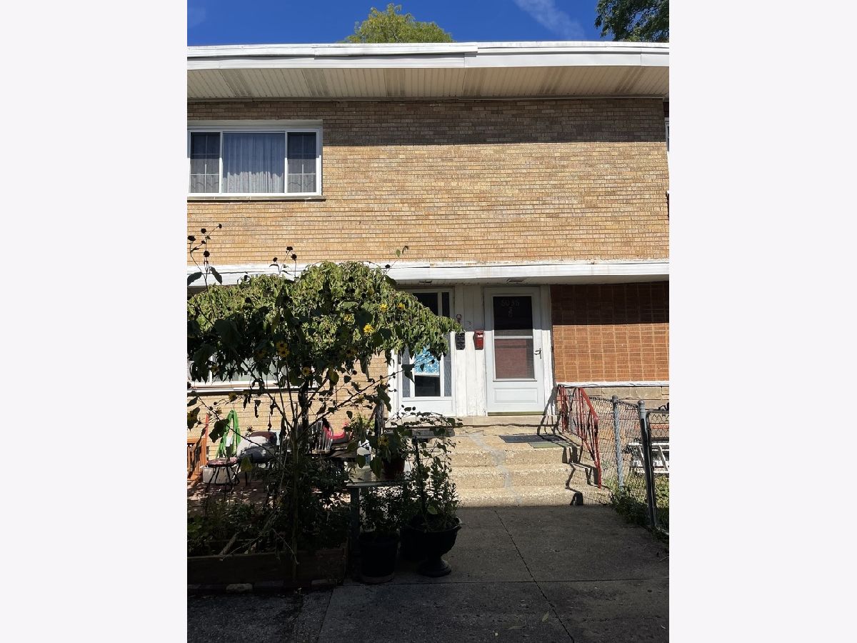  For Sale Chicago Illinois, 6036 Winchester Avenue