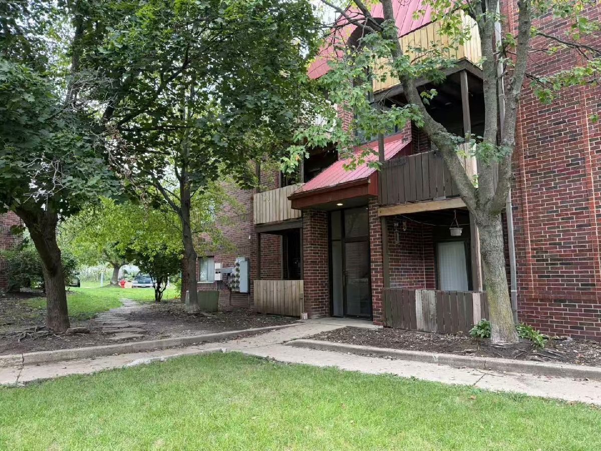  For Rent St Charles Illinois, 1340 Brook