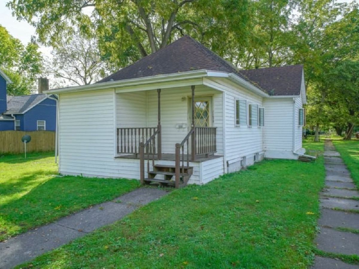  For Sale Oregon Illinois, 1000 4th Street
