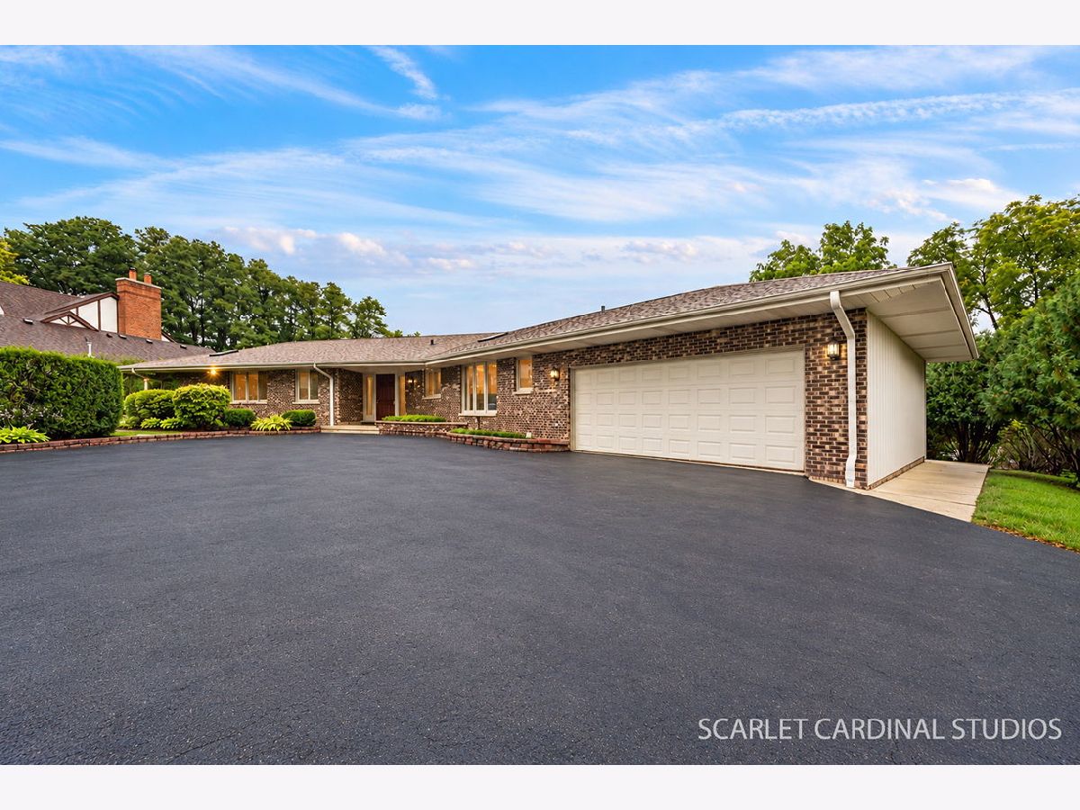  For Sale Lake Barrington Illinois, 27200 Lakeview Drive South Drive