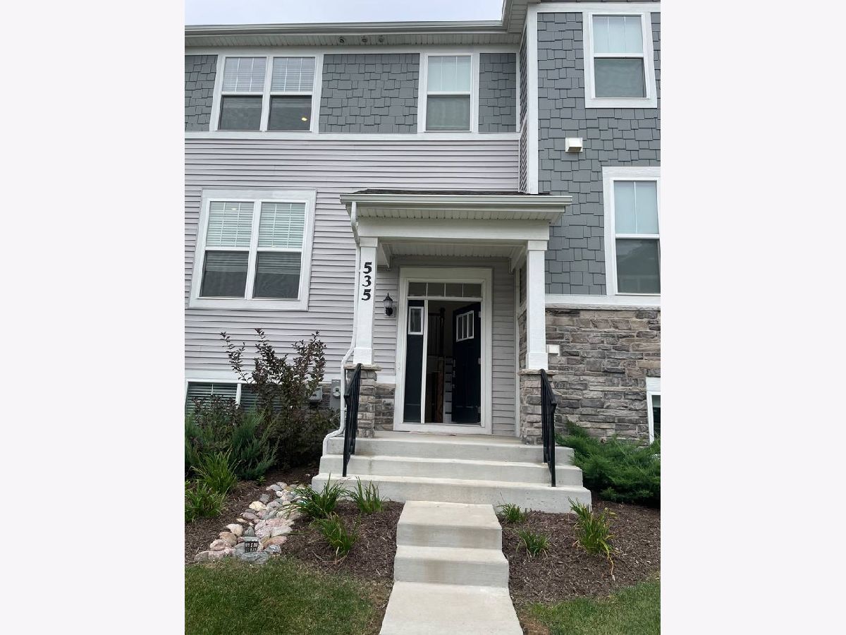 Condos & Townhomes For Rent Liberty Meadows Aurora Illinois, 535 Wolverine