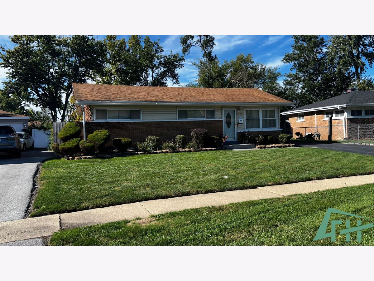  For Sale Markham Illinois, 16158 Sussex Court