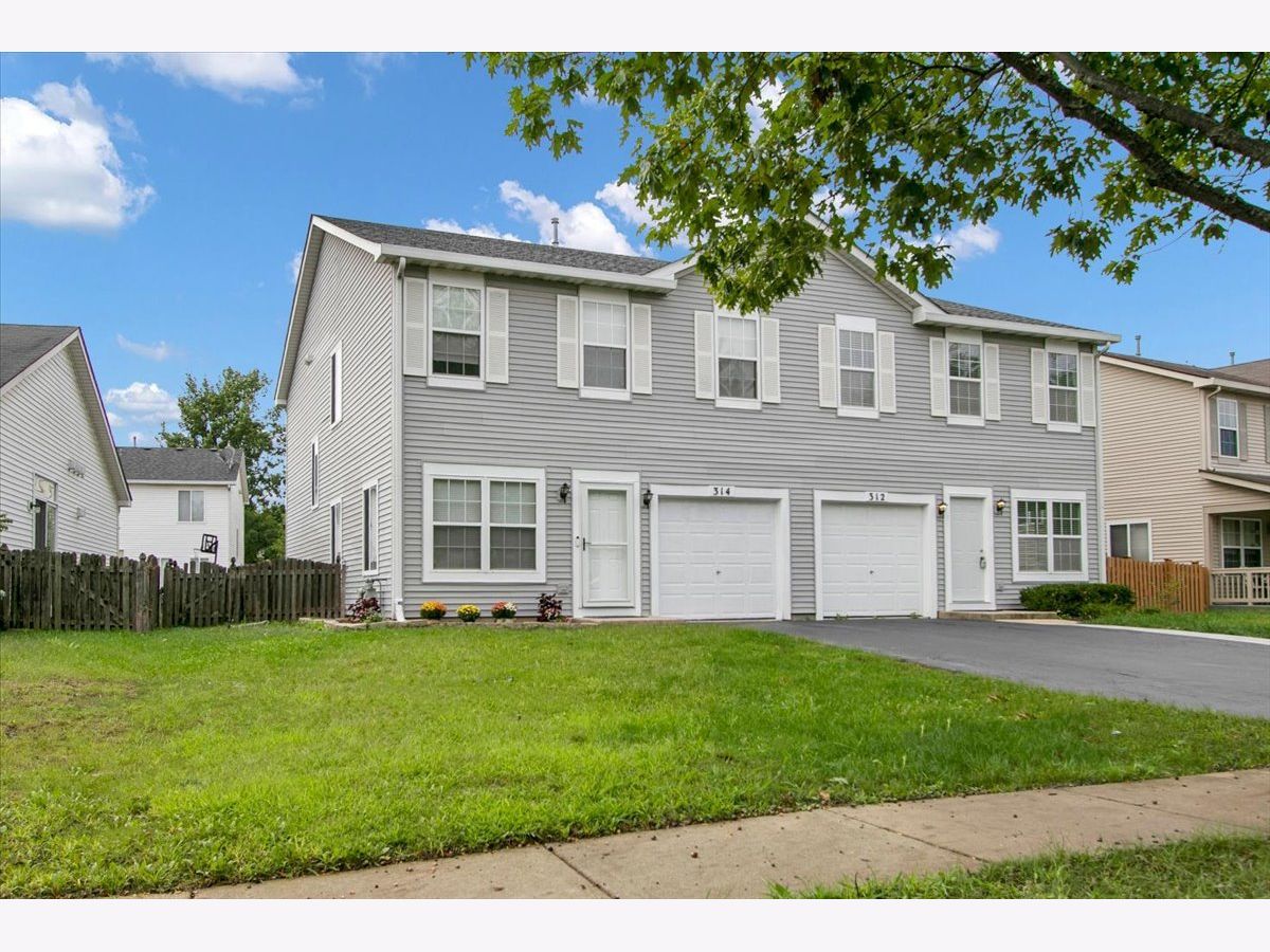 Homes & Townhomes For Sale Lakewood Falls Romeoville Illinois, 314 Richfield Trail