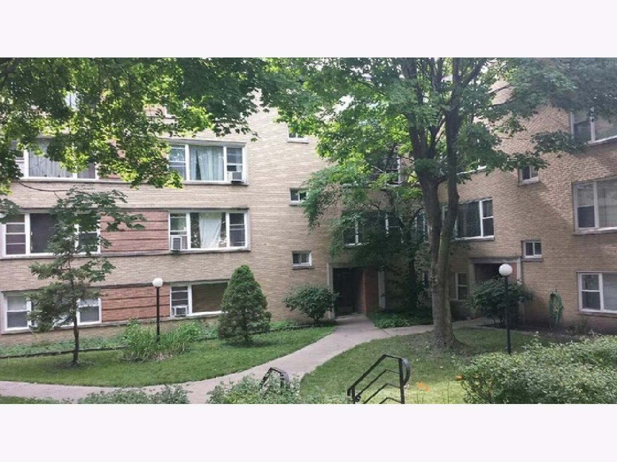  Rented Chicago Illinois, 6140 Damen