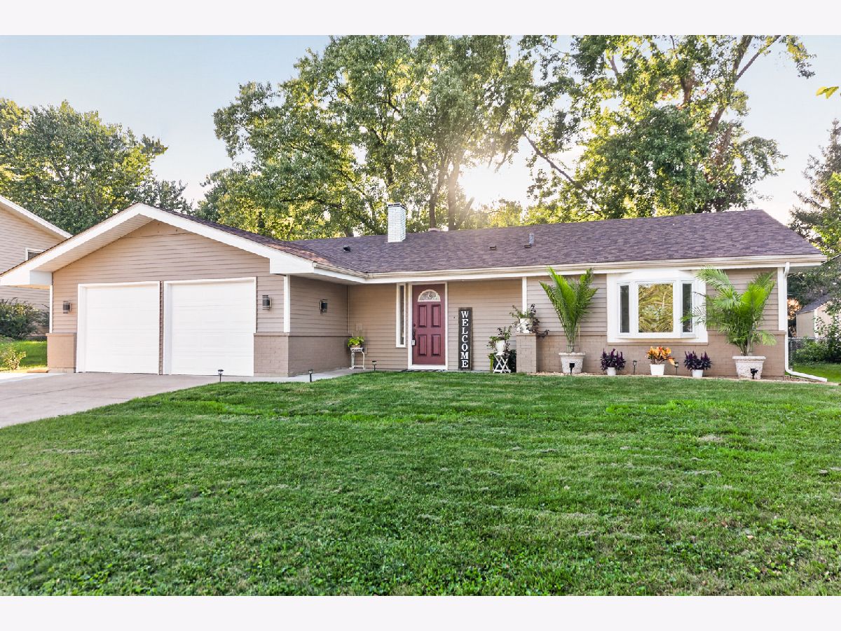 Homes For Sale Butterfield East Lombard Illinois, 2S054 Avondale Lane