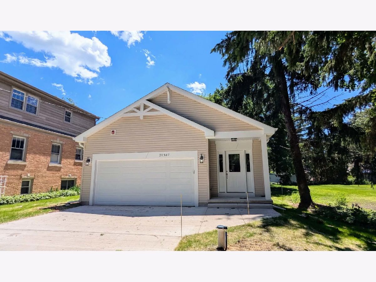  For Sale Lake Zurich Illinois, 21367 Starry Lane