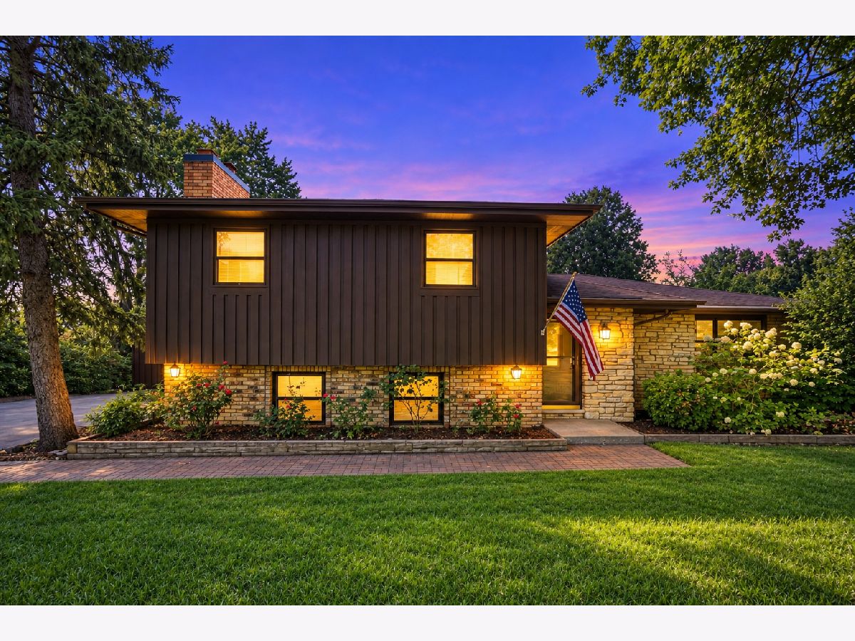  Sold Lemont Illinois, 11S534 Lemont