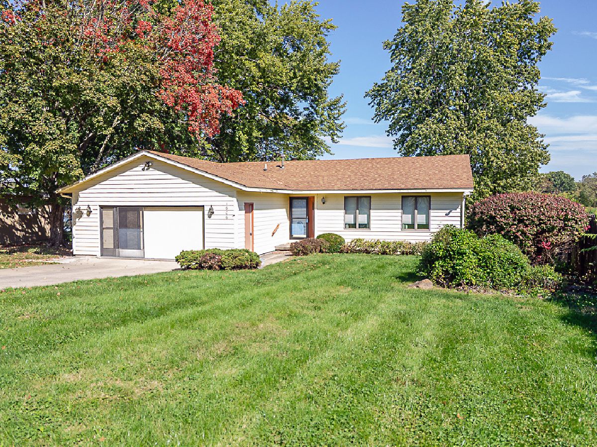  For Sale Mahomet Illinois, 1606 South Shore Drive
